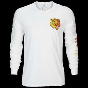 Nike Air Max Plus Tuned Long Sleeve Tiger T-Shirt